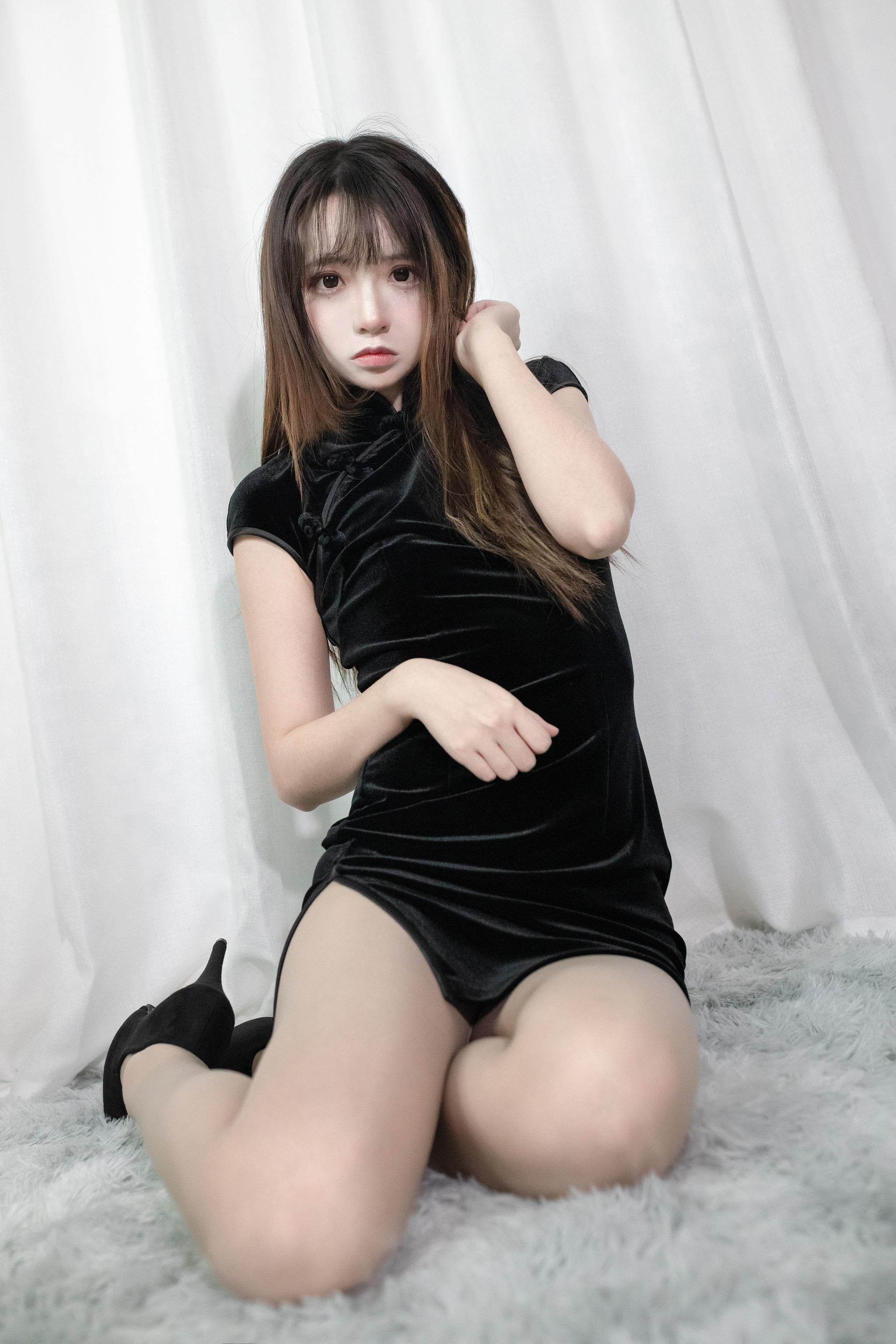 图片[1]-疯猫ss – NO.087 黑旗袍 [20P]-XikXak